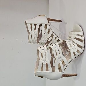 Louise et Cie KATY Heel White   Sandals Leather Strappy Stilettos Back Zip 10